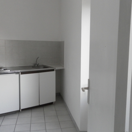  Annonces AVIGNON 84 : Apartment | SORGUES (84700) | 28 m2 | 416 € 