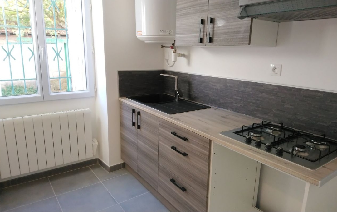 Annonces AVIGNON 84 : Appartement | SORGUES (84700) | 31 m2 | 540 € 