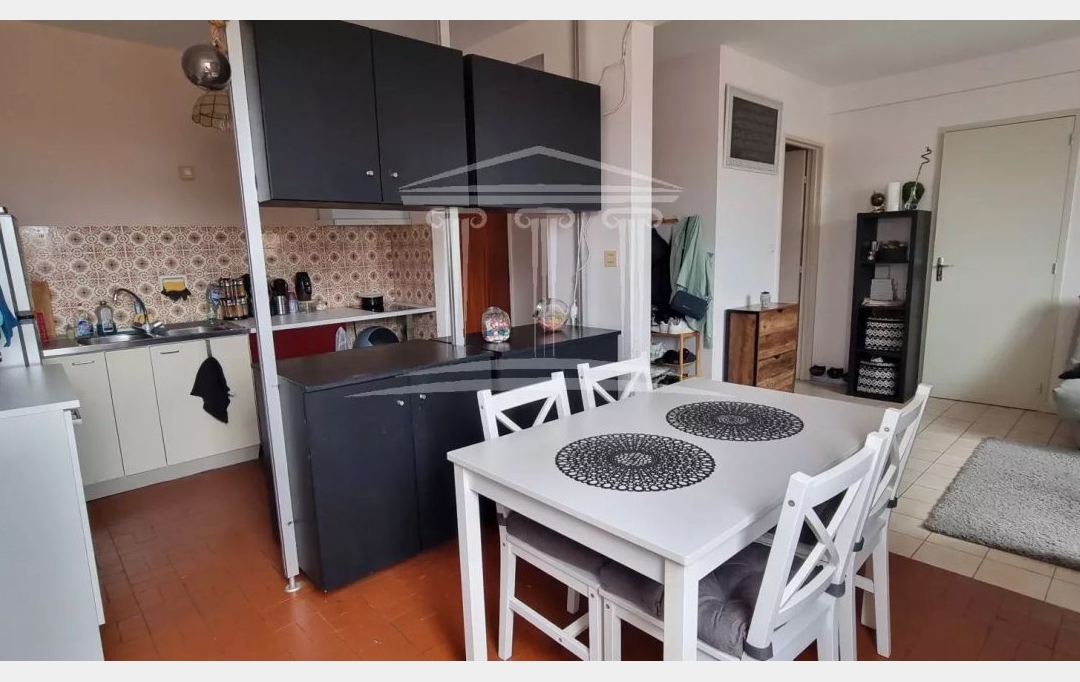 Annonces AVIGNON 84 : Appartement | SORGUES (84700) | 46 m2 | 72 000 € 